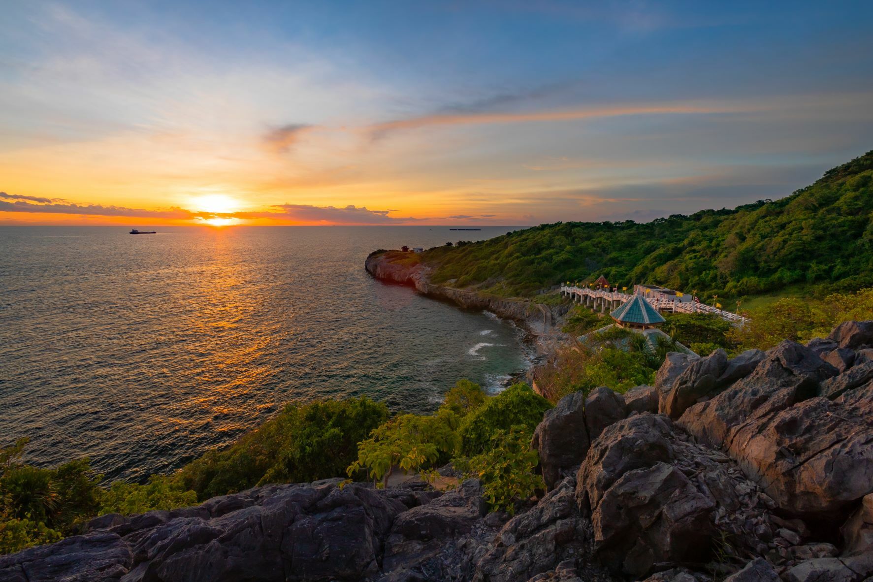 A guide to relaxed getaways at Novotel Marina Koh Si Chang | News by Thaiger