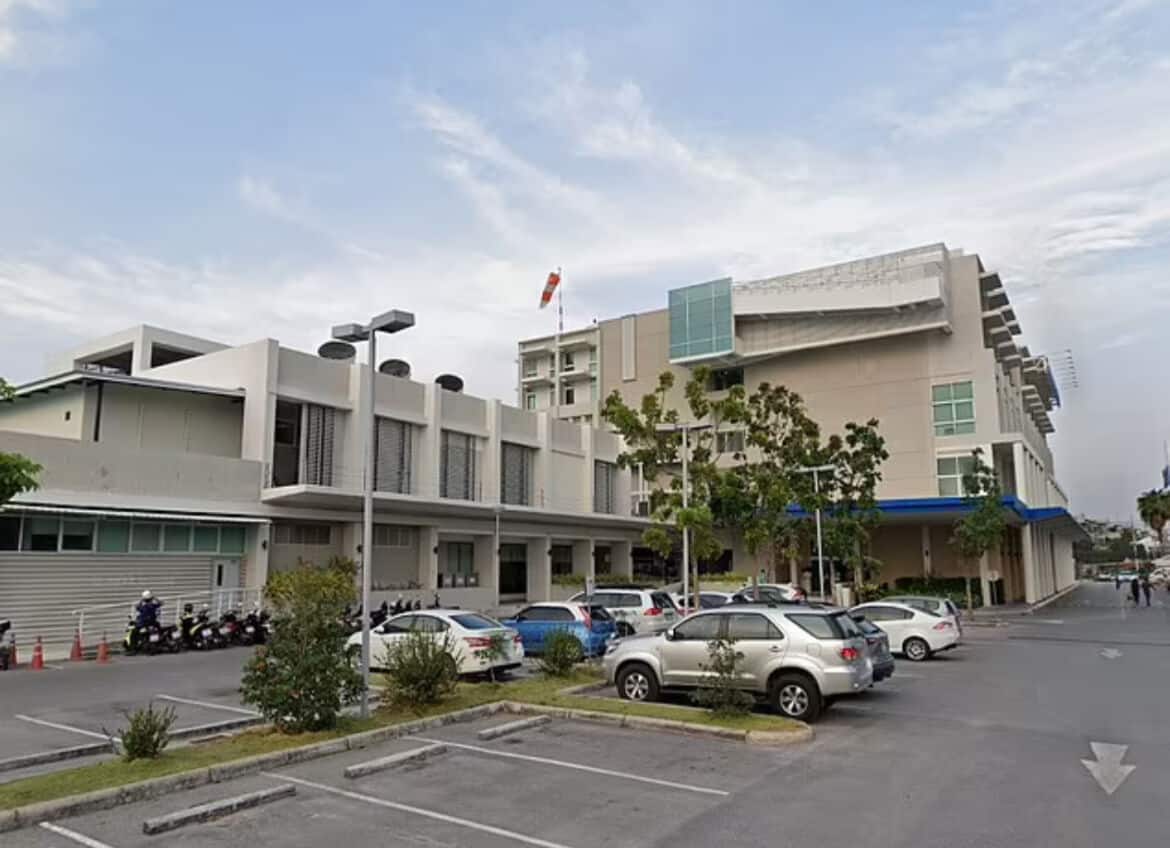 Family race to rescue British man from mystery illness in Thailand | News by Thaiger